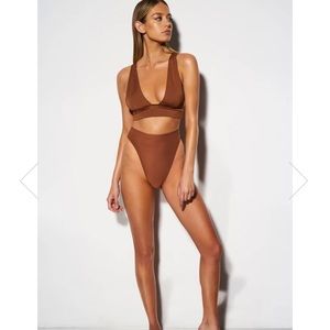 ISO NIA LYNN BROWN BOTTOMS